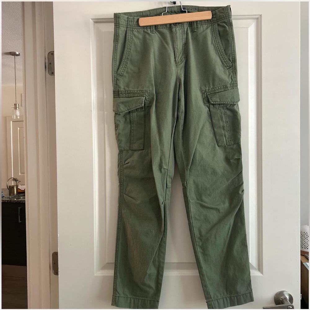 GAP Olive Cargo Pants for Men